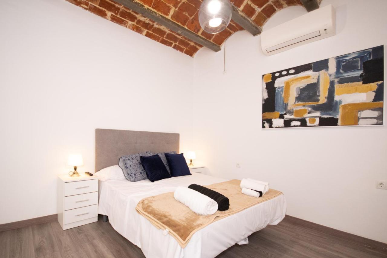 Apartahotel Casa Batito L'Hospitalet de Llobregat Esterno foto