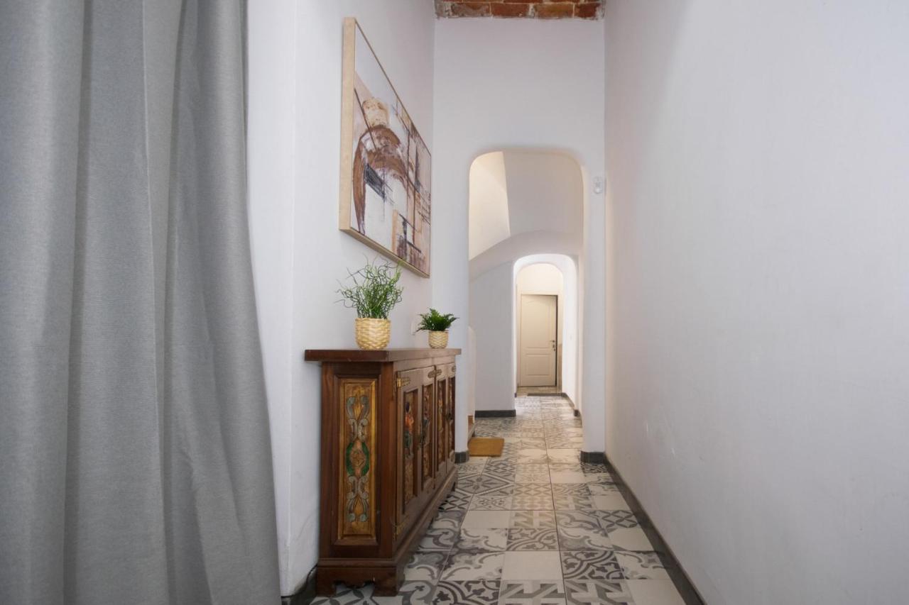 Apartahotel Casa Batito L'Hospitalet de Llobregat Esterno foto