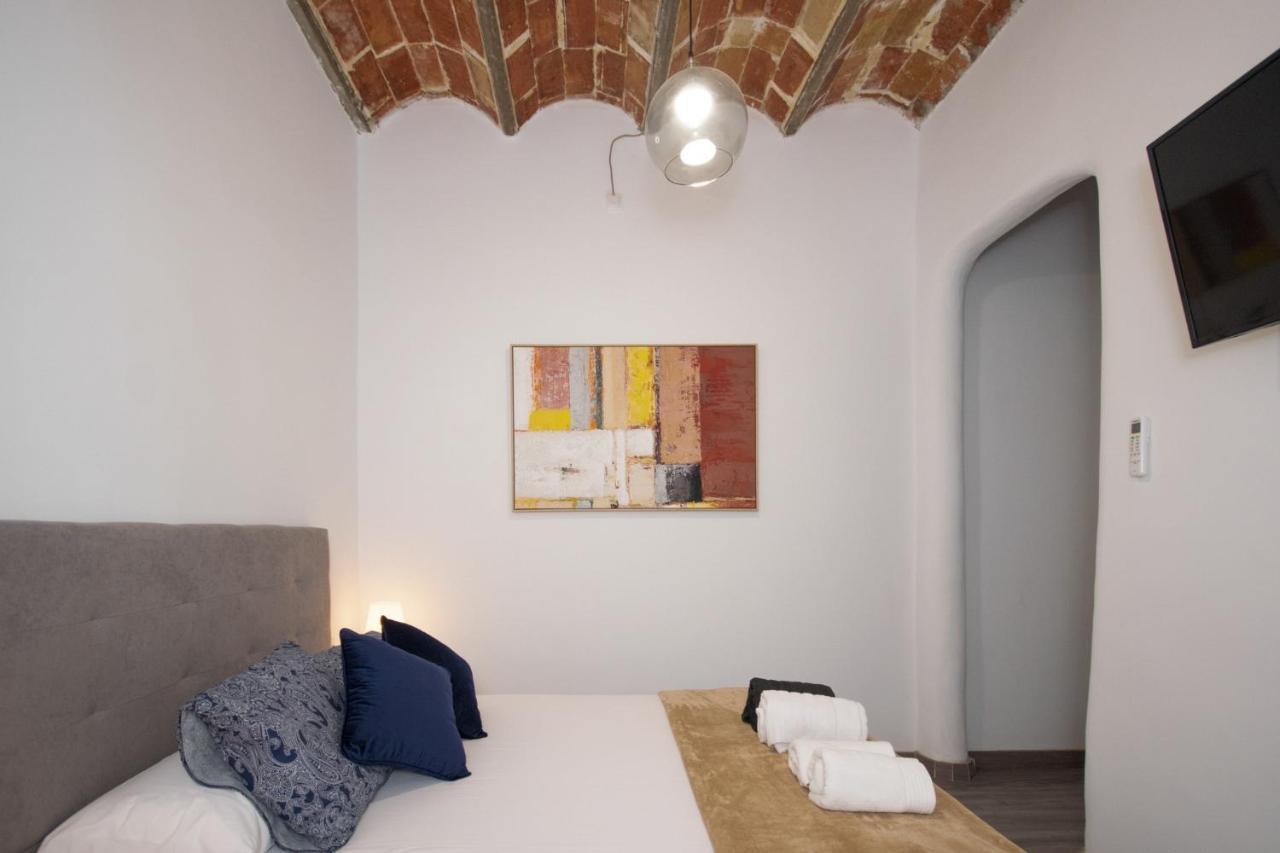 Apartahotel Casa Batito L'Hospitalet de Llobregat Esterno foto