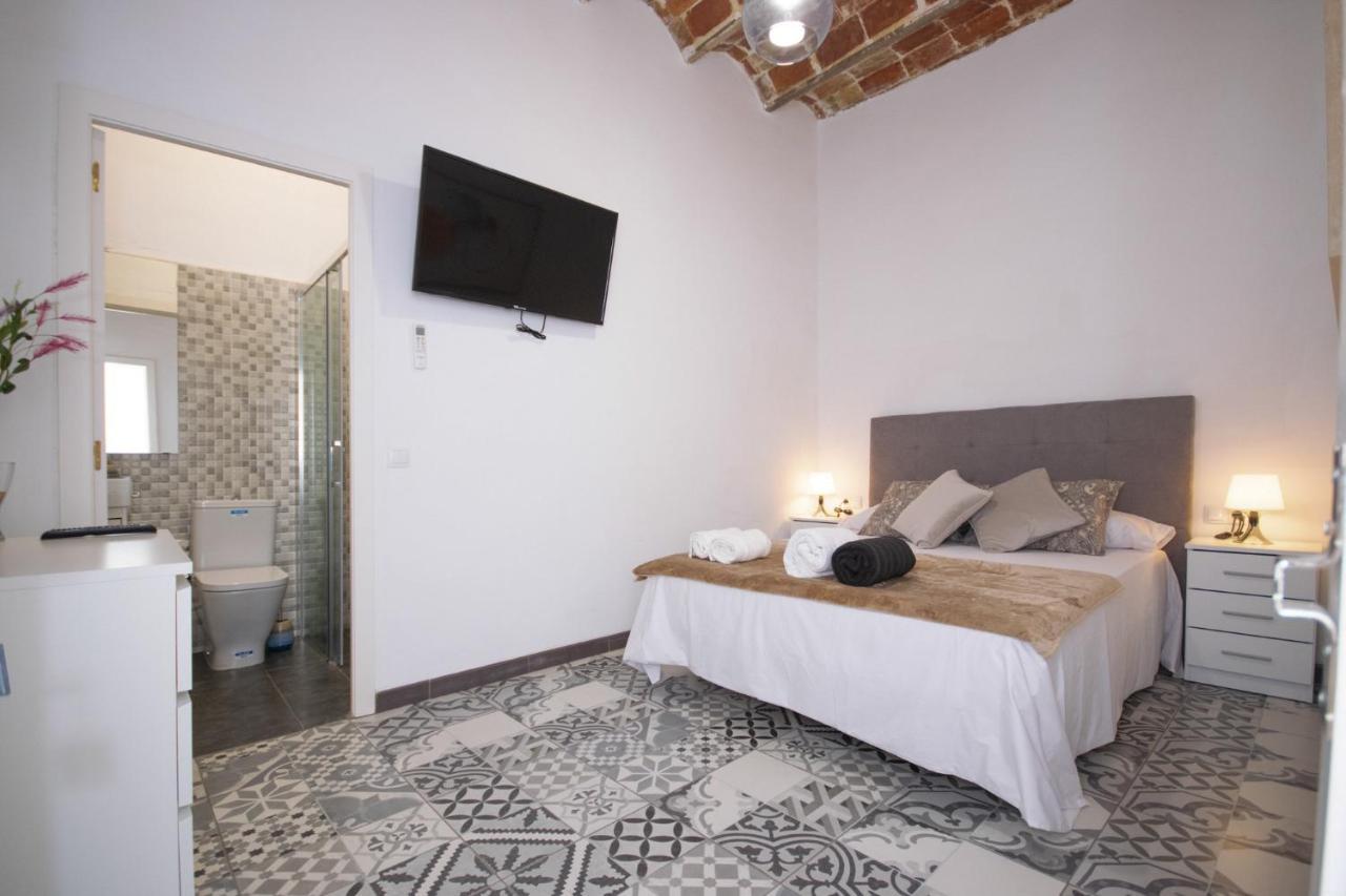 Apartahotel Casa Batito L'Hospitalet de Llobregat Esterno foto