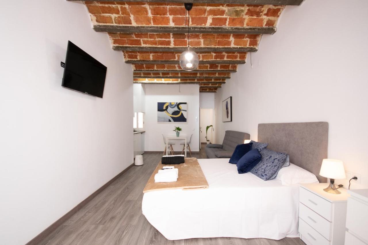 Apartahotel Casa Batito L'Hospitalet de Llobregat Esterno foto