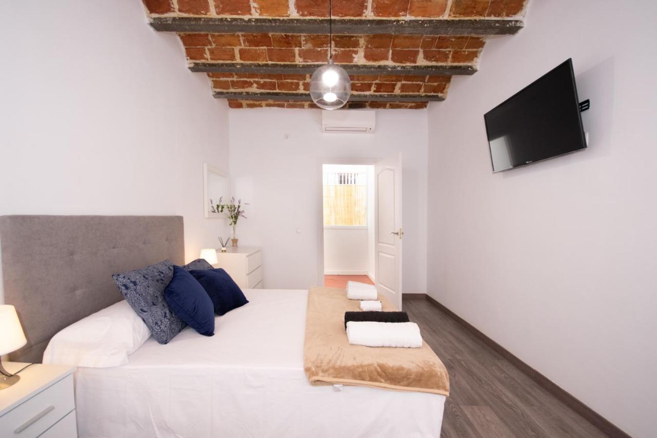 Apartahotel Casa Batito L'Hospitalet de Llobregat Esterno foto
