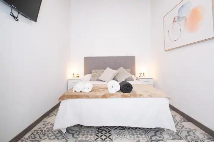 Apartahotel Casa Batito L'Hospitalet de Llobregat Esterno foto
